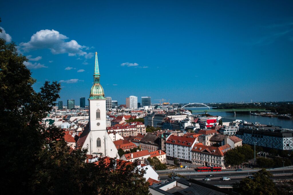 Poslanci pokračujú v rozprave o rozpočte, rokovať budú až do večera